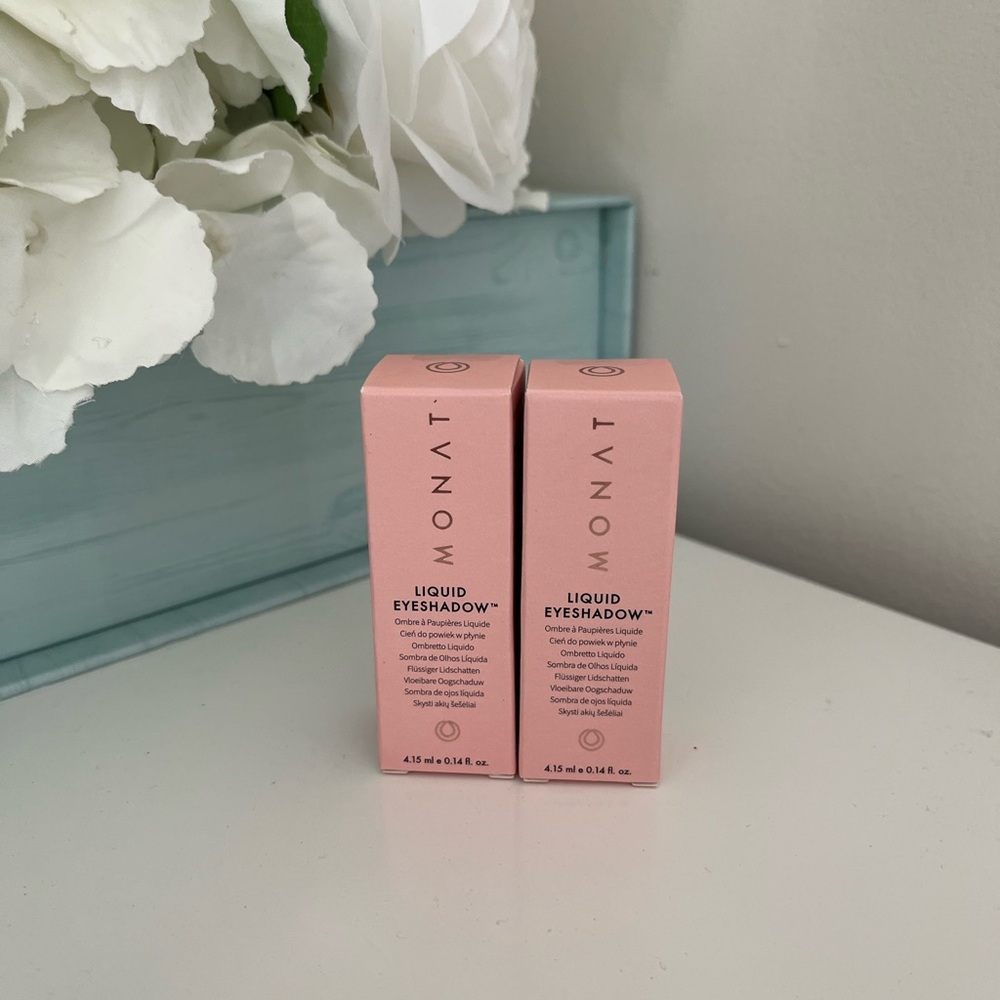🆕Monat global Shimmering Pink Liquid Eyeshadow set of 2